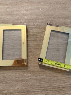 Brand New Set of 2 Gold Magnetic Acrylic Photo Frames 5.5 x 4.25